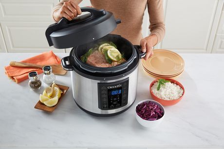 CROCK-POT EXPRESS MULTICOOKER 5.6LT (For 6) CROCK-POT EXPRESS MULTICOOKER 5.6LT (For 6)